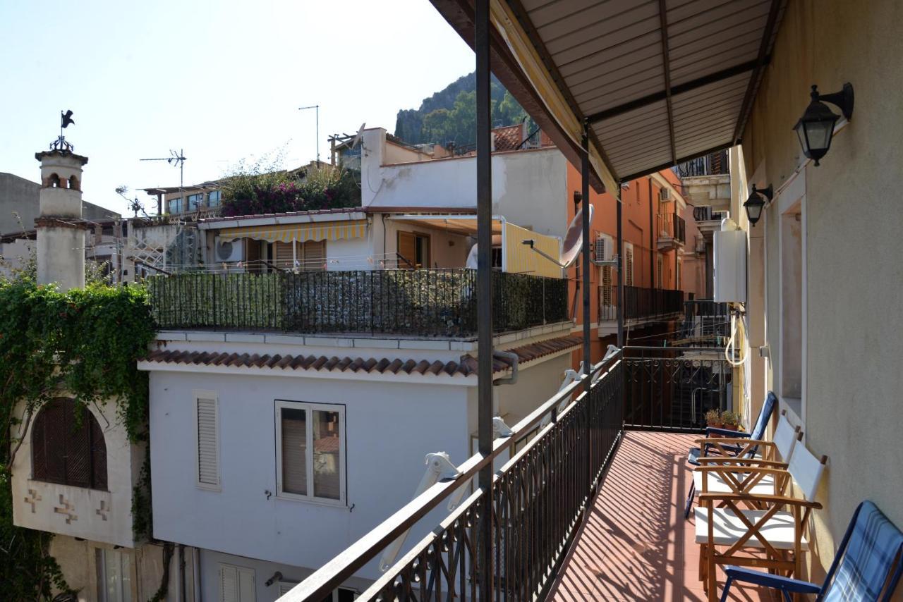 Casa Naumachie Relax In A Safe And Wonderful Place Taormina Bagian luar foto