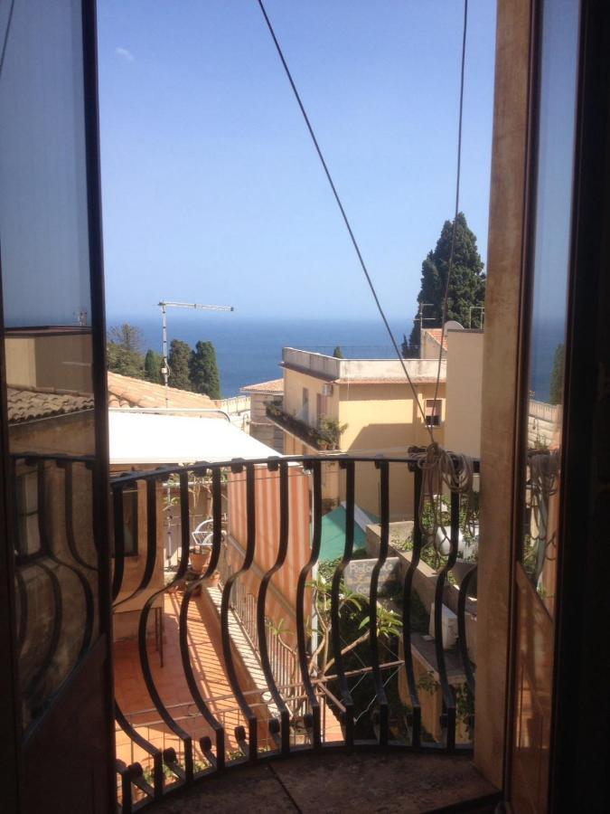 Casa Naumachie Relax In A Safe And Wonderful Place Taormina Bagian luar foto